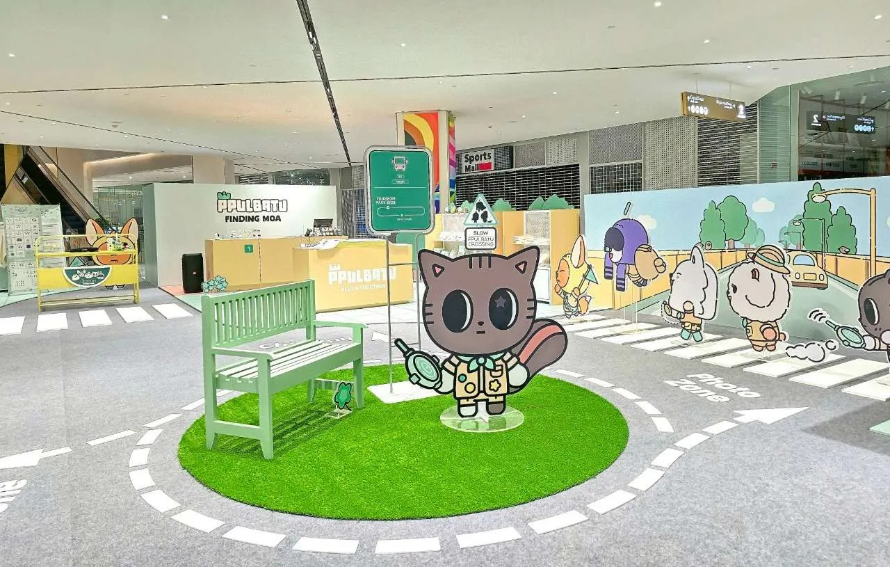 TXT, pop-up store in Siam Paragon, as built by OUT
